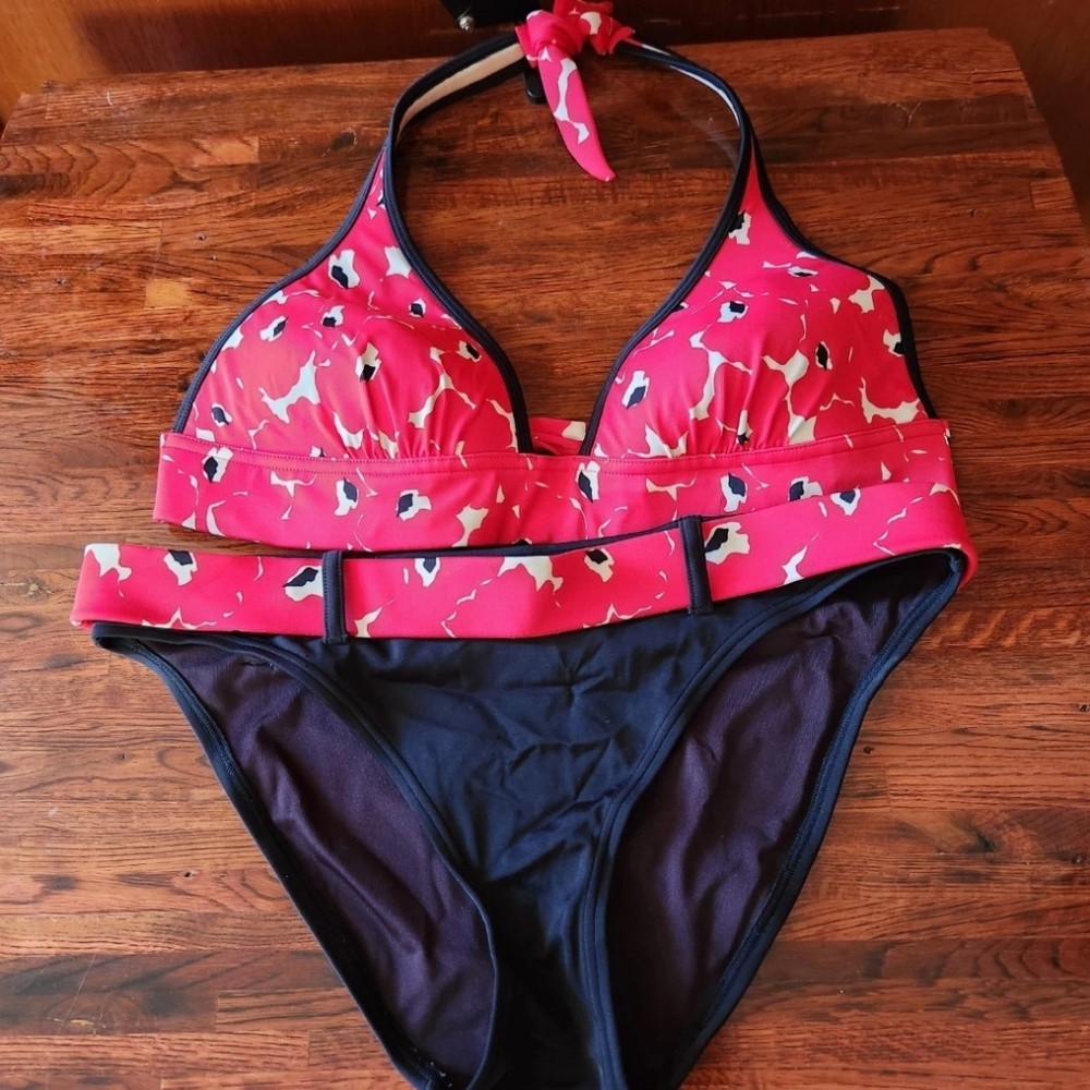 Victoria's Secret 2 Piece Swimsuit Medium